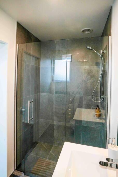 Christchurch Haven - 3 Bedroom Home ภายนอก รูปภาพ